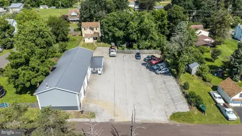 Pottstown Auto Shop with Residence