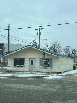 Versatile Commercial/Residential Property in Stanton