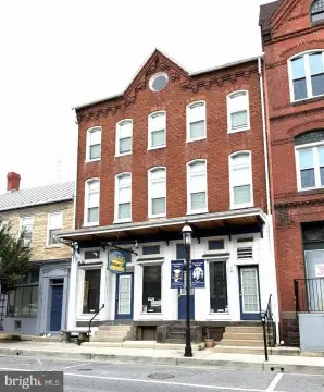 Mixed-Use Building with Restaurant