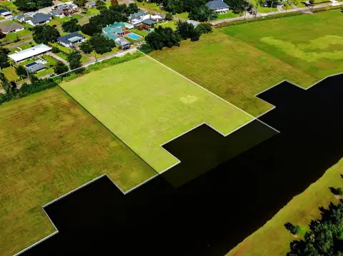 Waterfront Lot in Hollygrove Estates