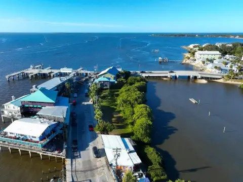 Waterfront Lot in Cedar Key