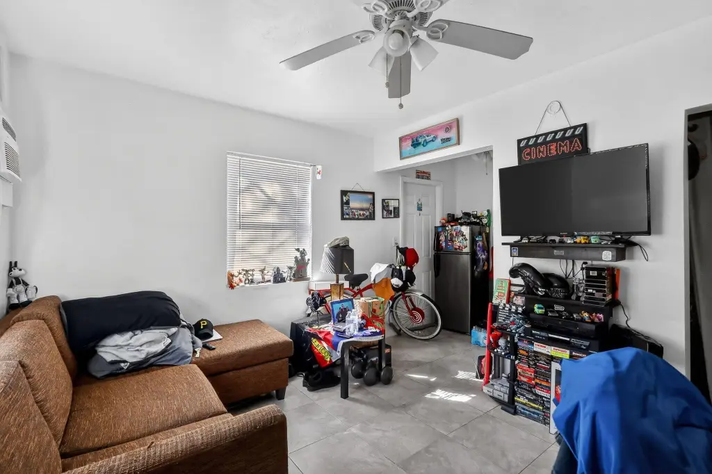 Picture 9