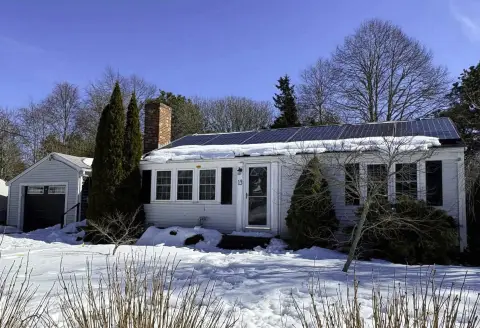 Harwich Ranch with Garden Retreat