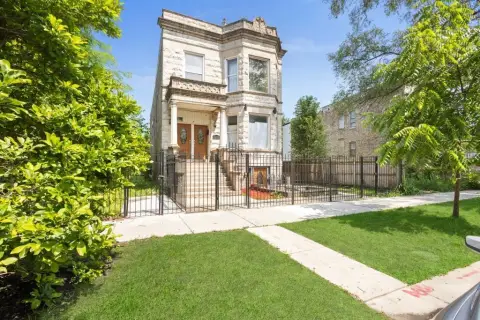 Chicago Greystone Multifamily Investment Opportunity