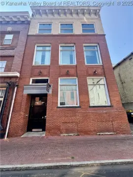 Renovated Commercial Building in Downtown