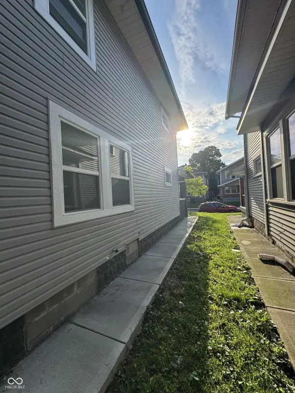 Picture 3