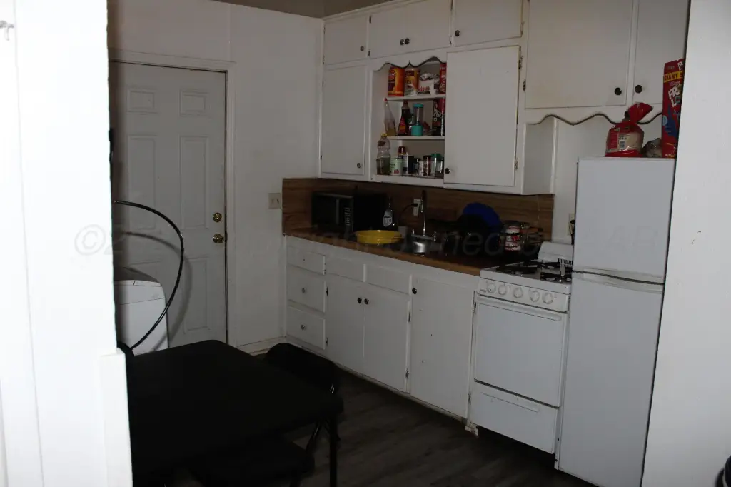 Picture 4