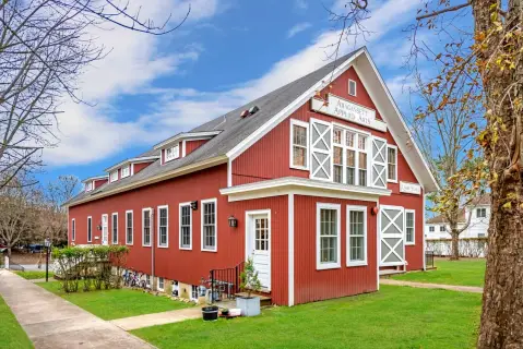 Adaptable Commercial Space in Amagansett