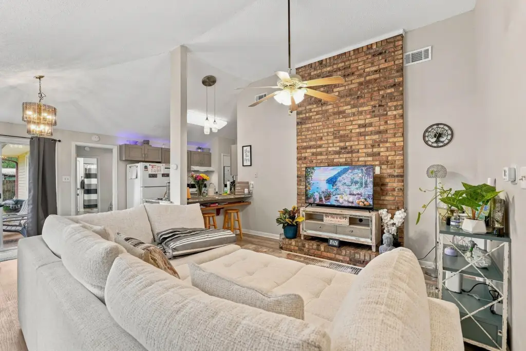 Picture 3