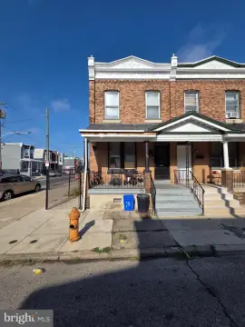 Philadelphia Duplex with Income Potential