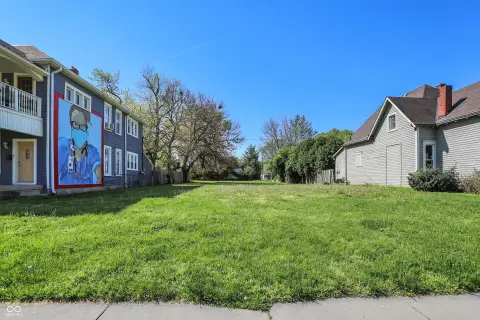 C5-Zoned Commercial Land