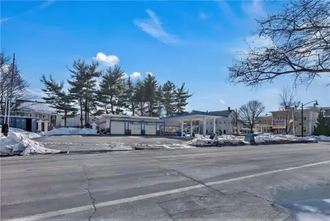 High-Traffic Commercial Property, Providence