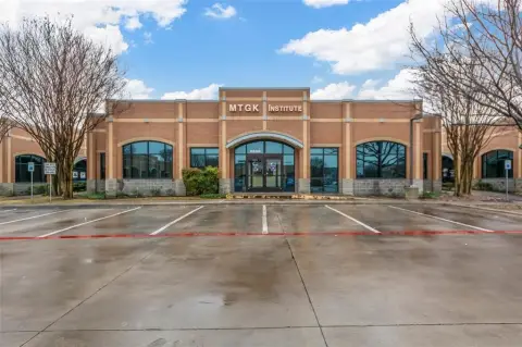 Updated Commercial Office in Irving