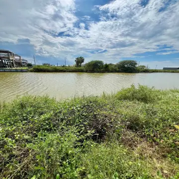 Waterfront Lot in Crystal Beach