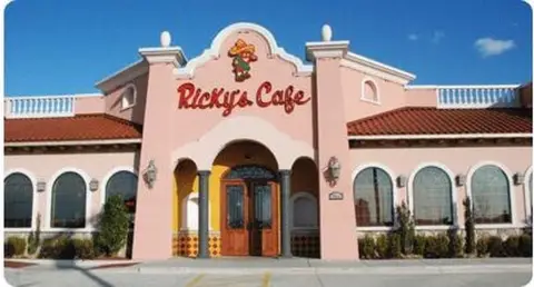 Restaurant with Patio