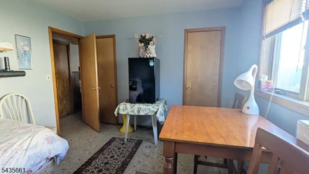 Picture 19