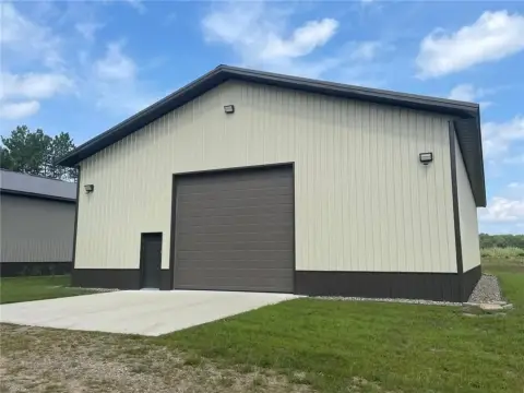 Crosslake Storage Building For Sale