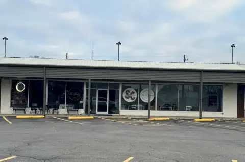 Downtown Chatsworth Retail/Office Space