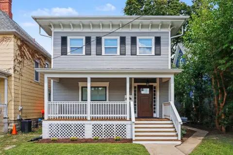 Three-Unit Historic Apartment Building