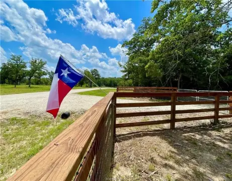 Improved Rural Land Near College Station