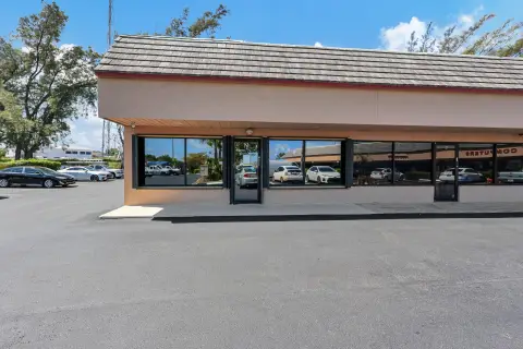 Professional Office Suite in Lake Park