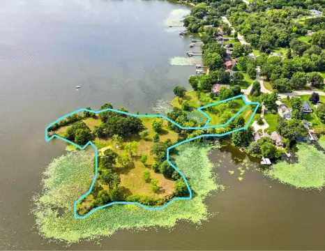 Private Island on Park Lake
