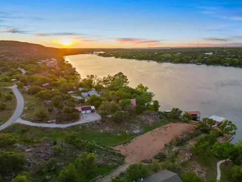Waterfront Lots on Inks Lake
