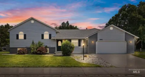 Duplex with Private Exterior Entrance