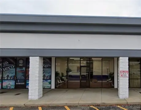 Retail Space in Southwind Plaza