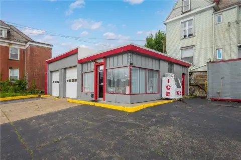 Corner Flex Property With Garage