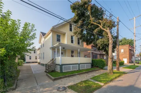 Updated Triplex in Cleveland, OH