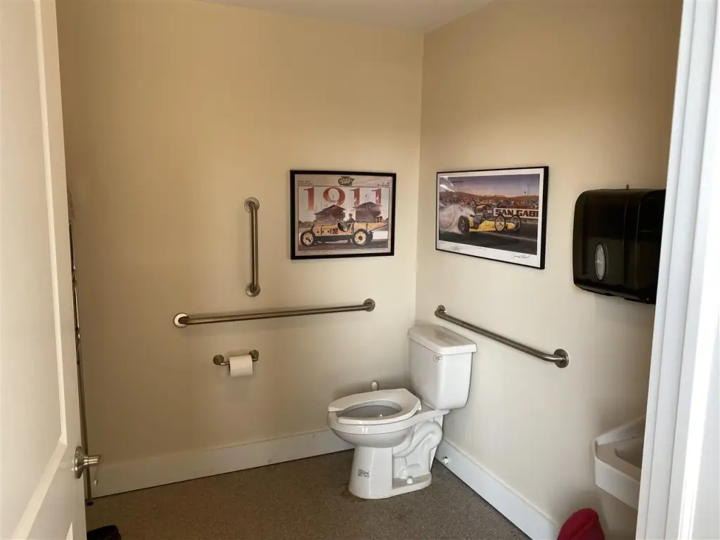 Picture 19