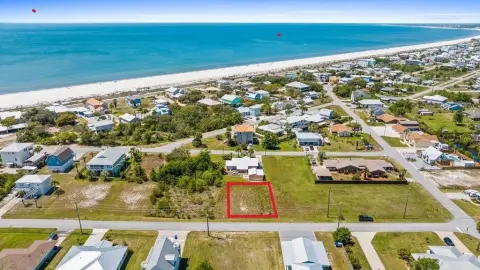 Residential Lot Near Public Beaches