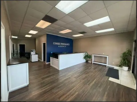 In-Line Retail Space