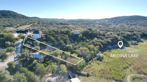 Lakehills Homesite Near Medina Lake