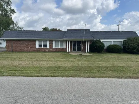 Versatile Mixed-Use Building in Plymouth