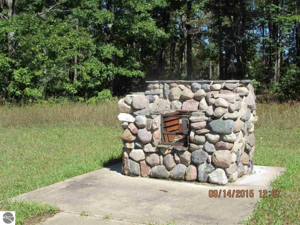 Picture 9