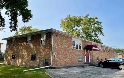 16-Bedroom Apartment Building