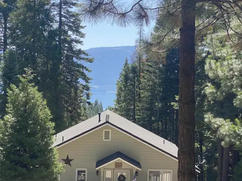 Lake Almanor Corner Lot