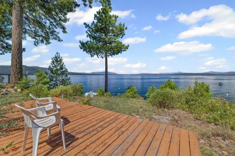 Lake Almanor Waterfront Lot