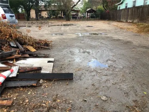 Commercial Land
