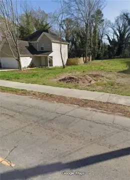 Residential Land in Atlanta Neighborhood