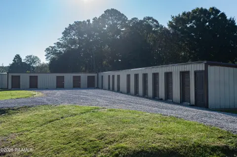 Income-Producing Storage Units in Lawtell