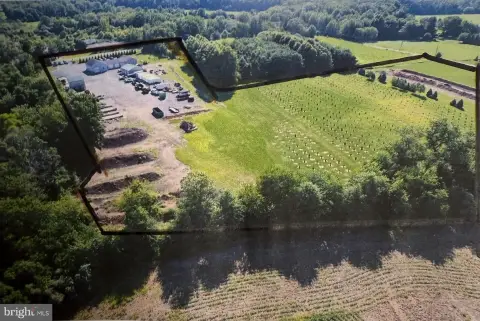 Versatile Property with Garage, Workshop, Office