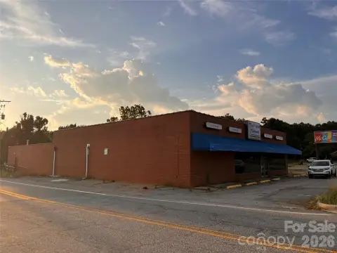 Freestanding Grocery Retail NNN