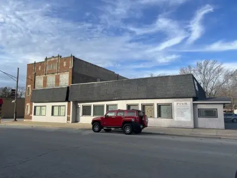 Flexible Commercial Building
