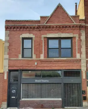 Retail/Office Space in Humboldt Park