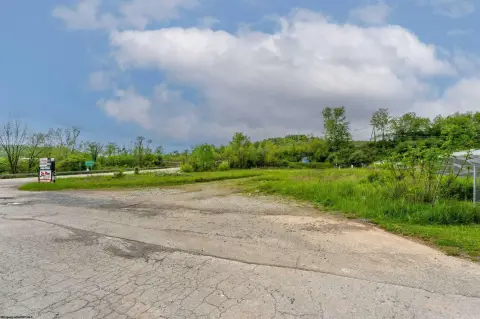 Industrial/Commercial Lot in Bridgeport
