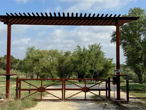 Expansive Views, Majestic Oaks Farm