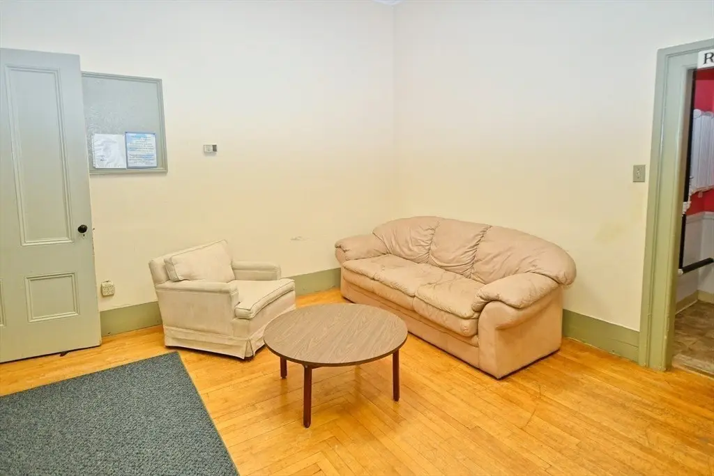 Picture 18